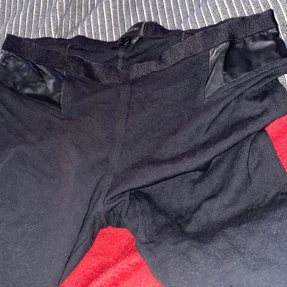 Danier Leather black moto Pants Sz 10 - Picture 4 of 10